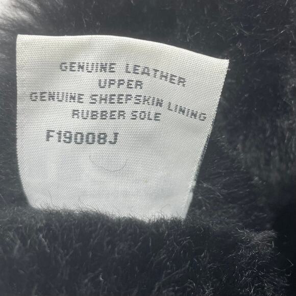 UGG Australia Ultimate Short Boot Women’s Size 7 Black Leather Sheepskin Lining - Picture 14 of 15